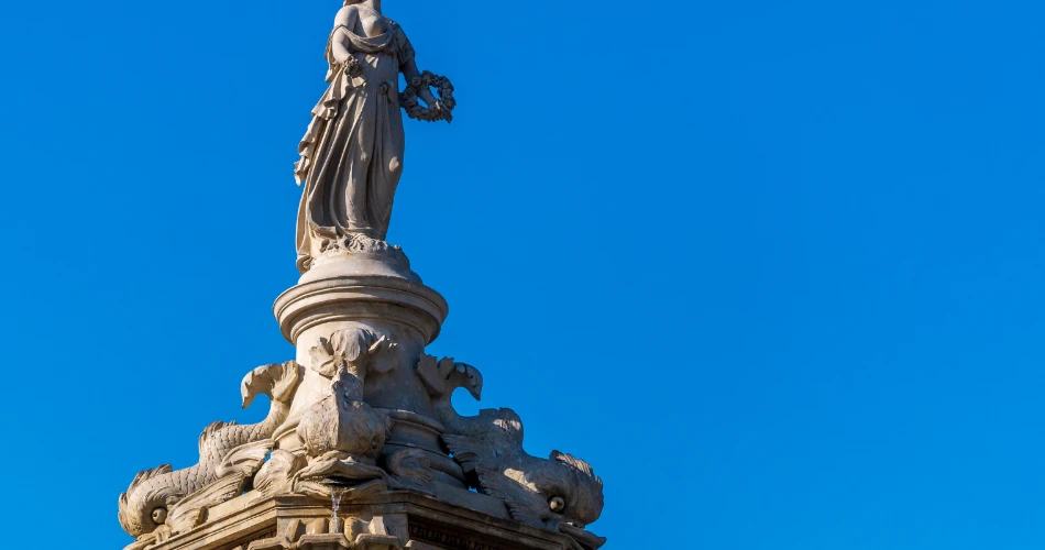 孟买的顶级宗教圣地：寺庙、清真寺和教堂